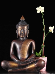 Meditating Cambodian Buddha Statue 17"
